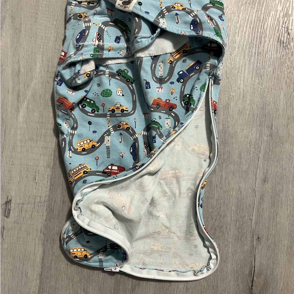 Norani Swaddle Blanket with Car Print - Picture 3 of 5